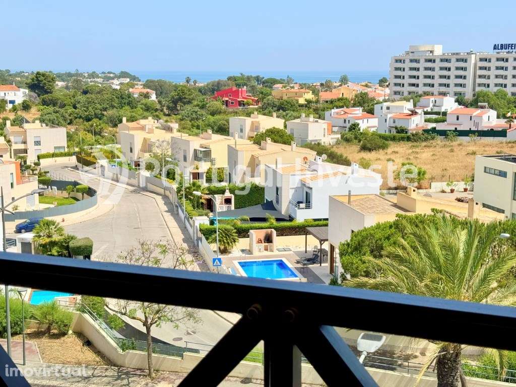 Exclusivo! Magnífica Penthouse T3, com grandes áreas, em condomínio... - Grande imagem: 5/39