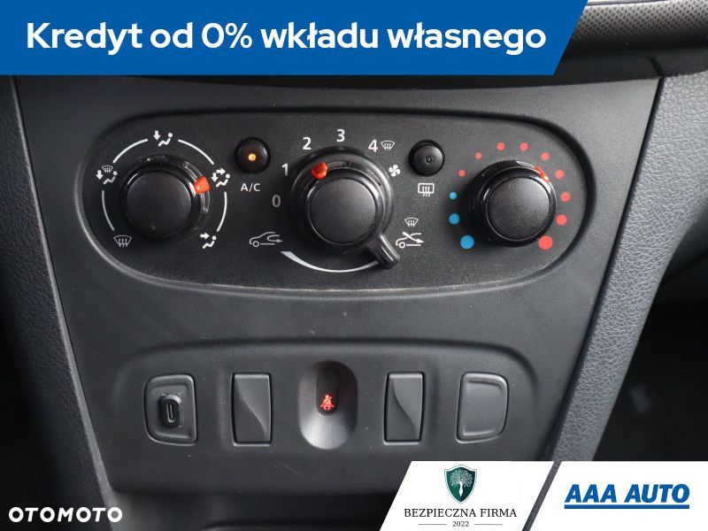 Dacia Sandero - 13