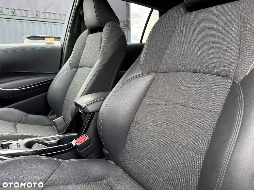 Toyota Corolla 1.8 Hybrid Style - 14