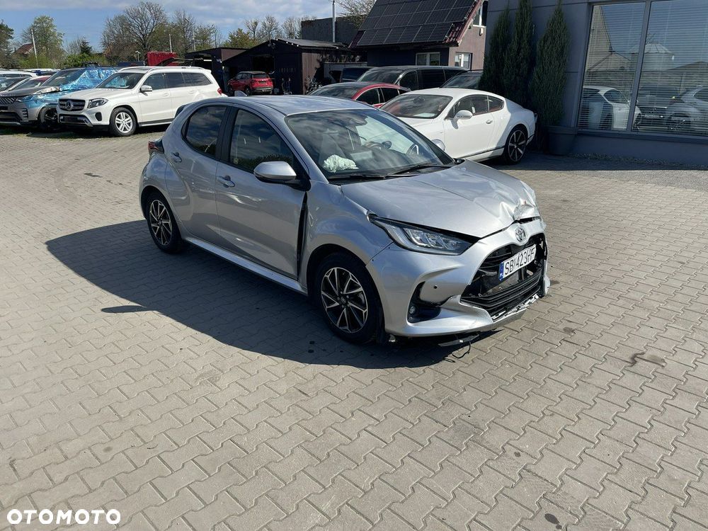 Toyota Yaris - 4