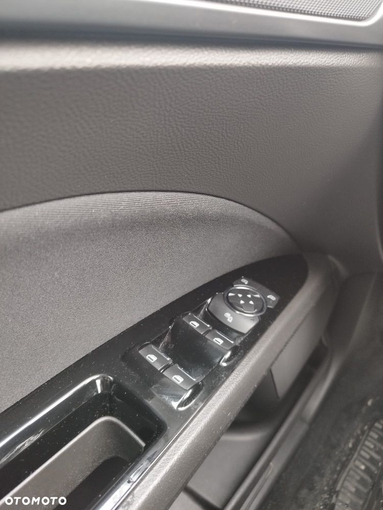 Ford Mondeo 1.5 EcoBoost Trend - 4