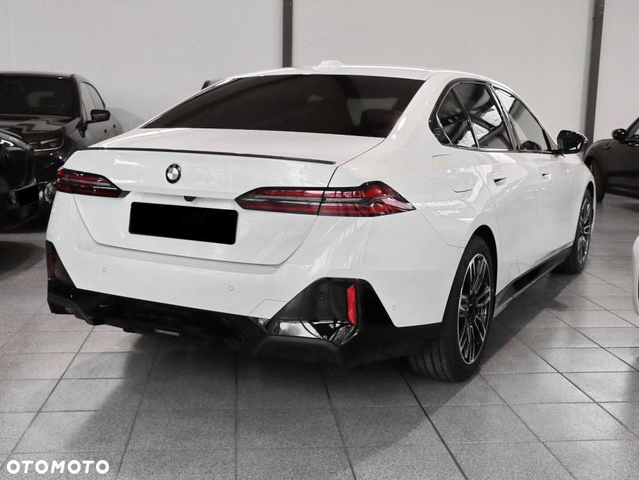 BMW Seria 5 520i mHEV M Sport - 5