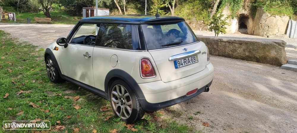 MINI 3 Portas Cooper D - 4