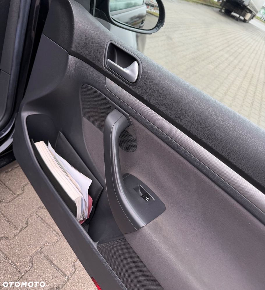 Volkswagen Golf 1.6 Tour - 23