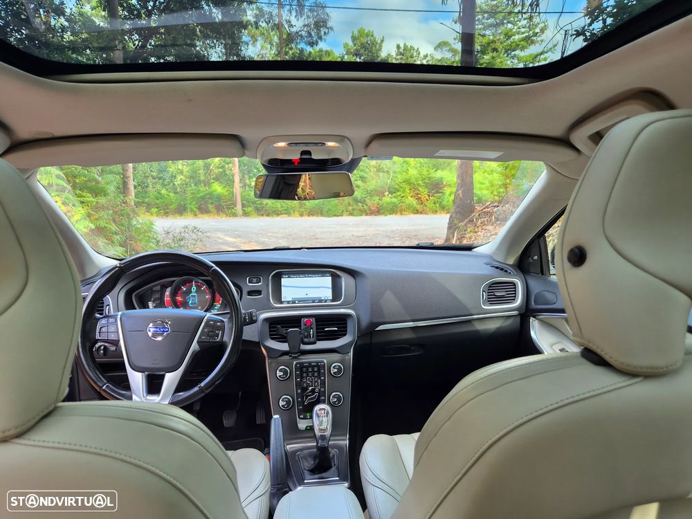 Volvo V40 D2 Summum - 4