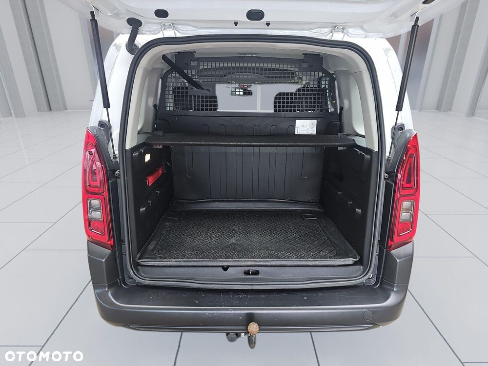 Opel Combo 1.5 DT Edition 102KM - 17