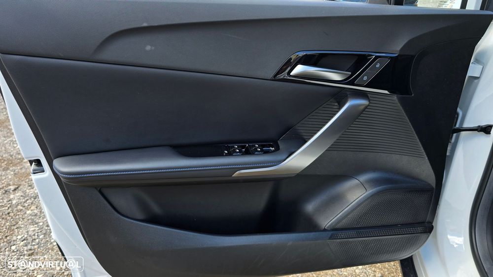 MG MG4 64 kWh Luxury - 7