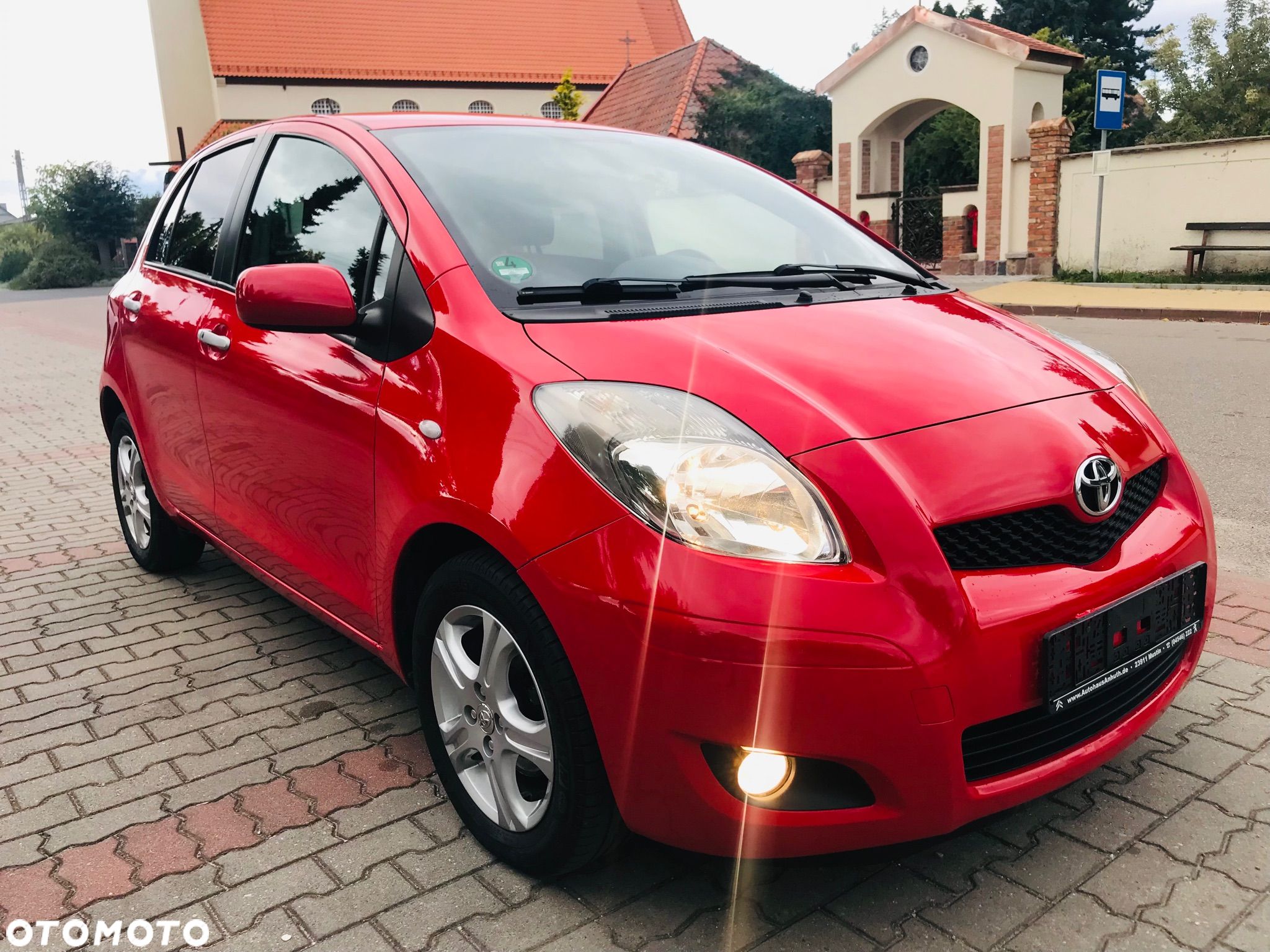 Toyota Yaris 1.33 Business Edition - 1