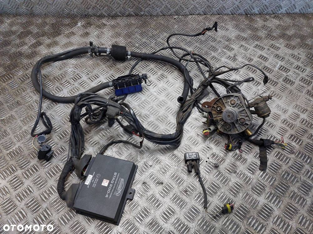 INSTALACJA GAZOWA LPG 67R-013912 STAG 200-4 STAG PS-01 OMVL KME RED 1 - 1