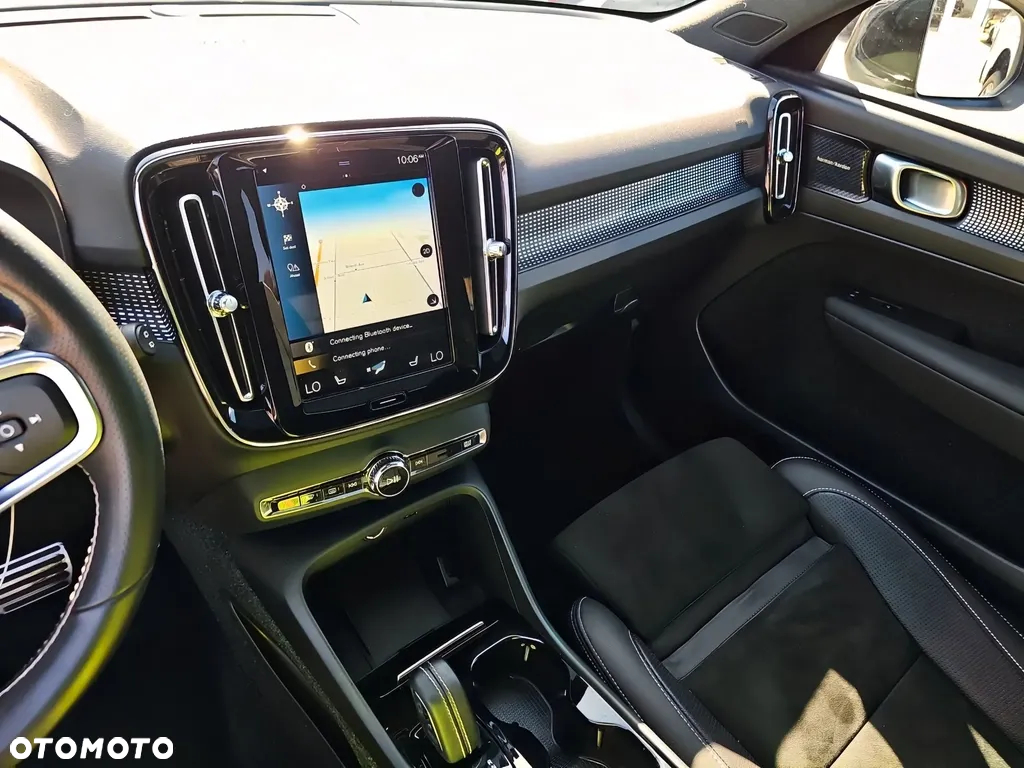 Volvo XC 40 T4 AWD R-Design - 9
