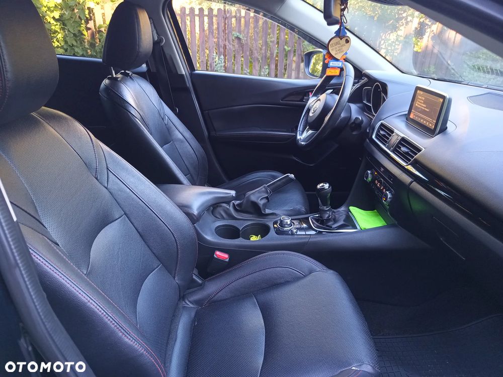 Mazda 3 - 5