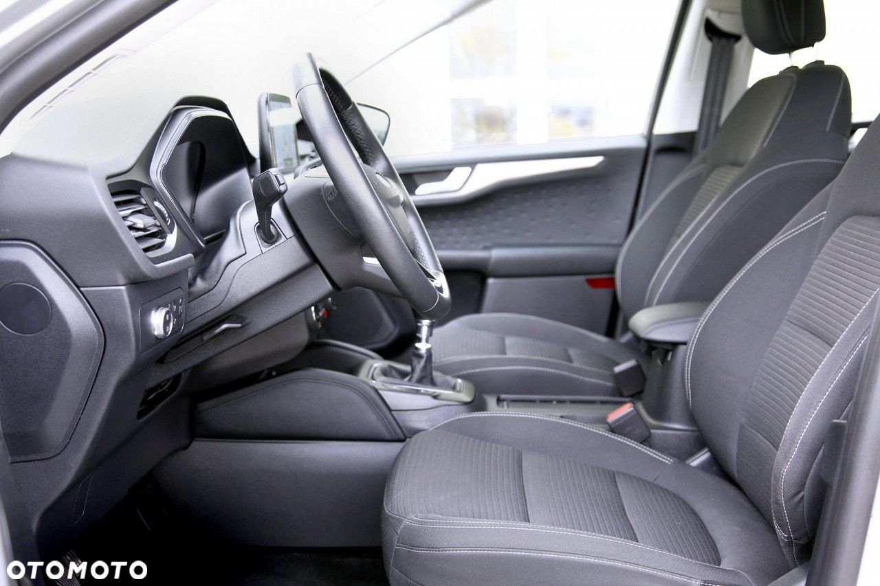 Ford Kuga - 18