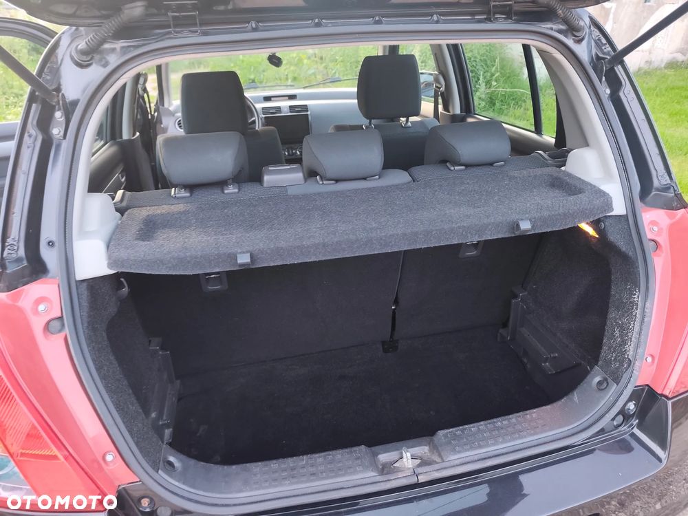 Suzuki Swift 1.3 Club - 16