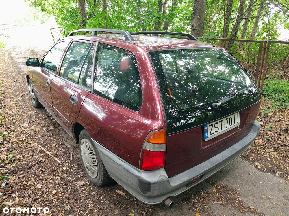 Mitsubishi Lancer 1300 GLi - 3