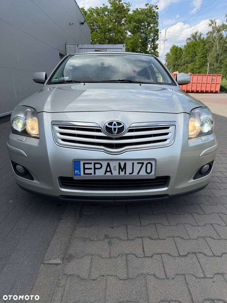 Toyota Avensis 1.8 VVT-i Sol - 3