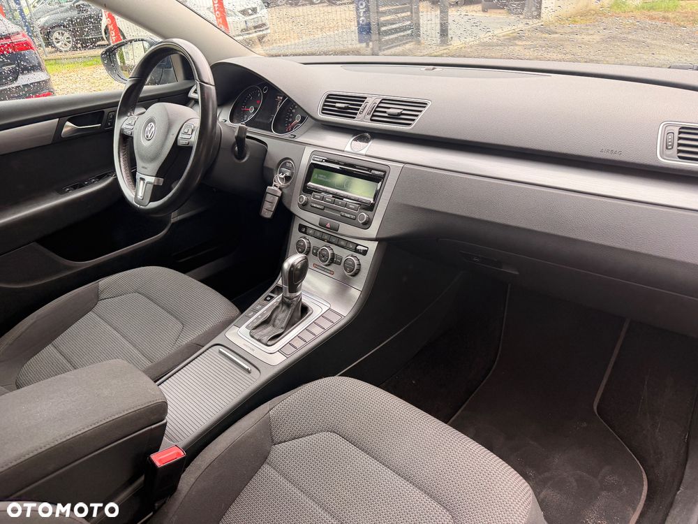 Volkswagen Passat 2.0 TDI 4Mot Highline DSG - 20