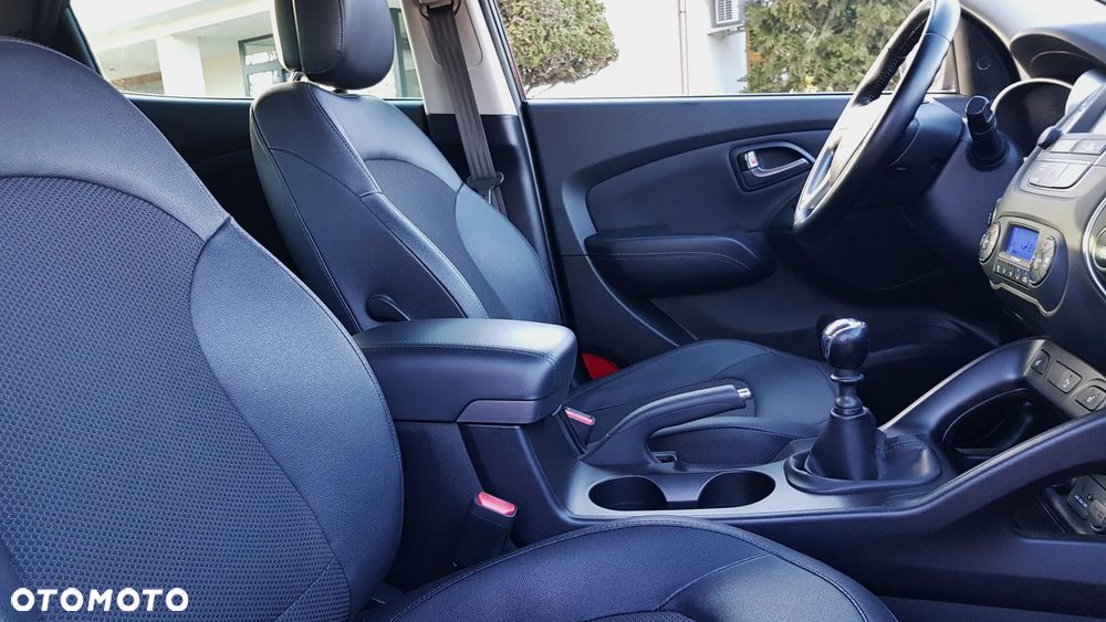 Hyundai ix35 1.6 2WD blue Comfort - 15
