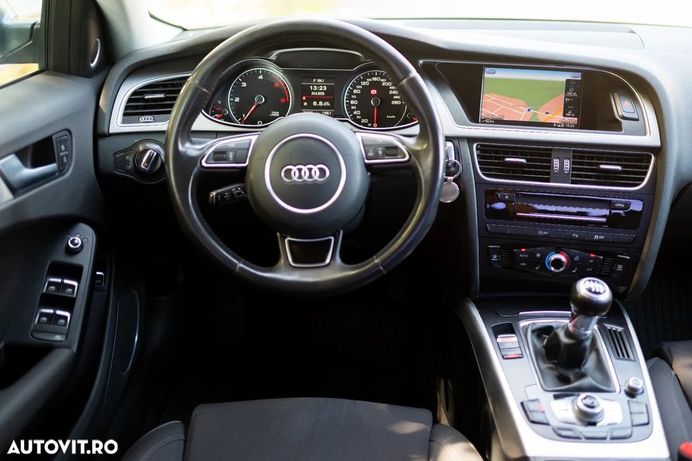 Audi A4 2.0 TDI DPF S line Sportpaket - 8