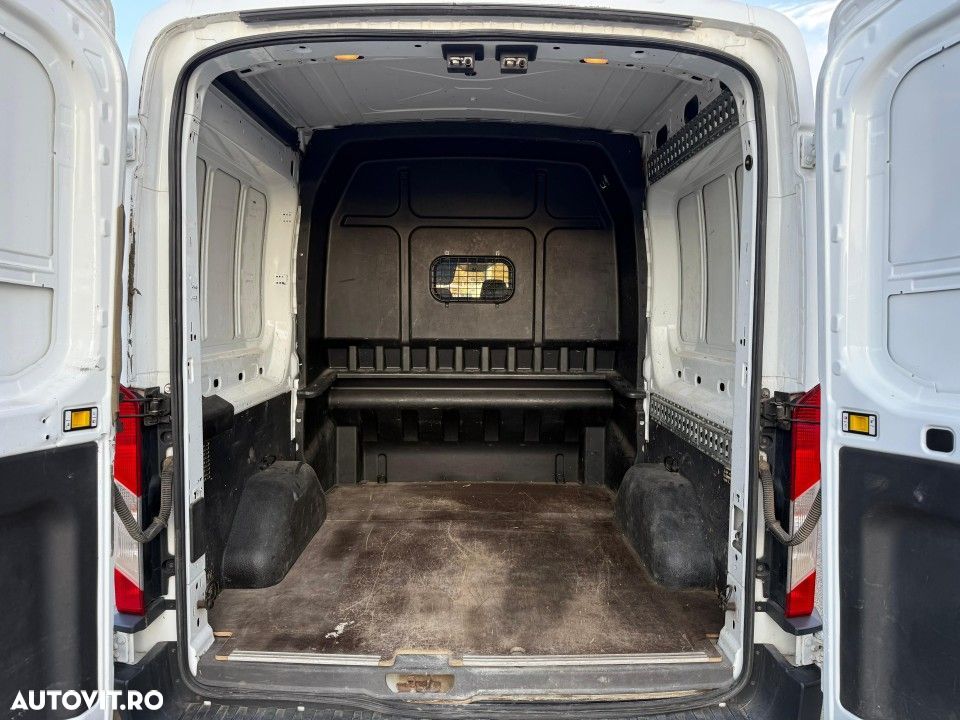 Ford Transit - 10