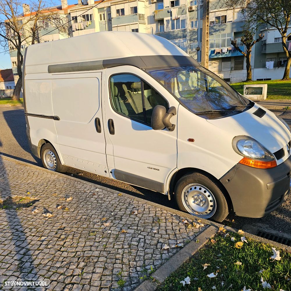 Renault Trafic - 11