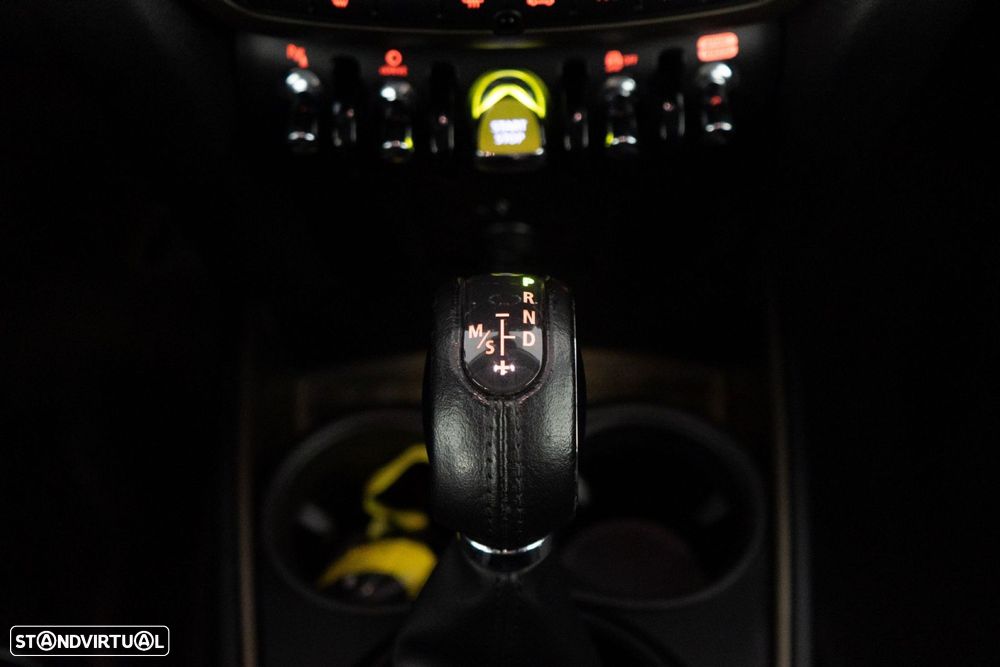 MINI Countryman Cooper SE ALL4 Auto - 23