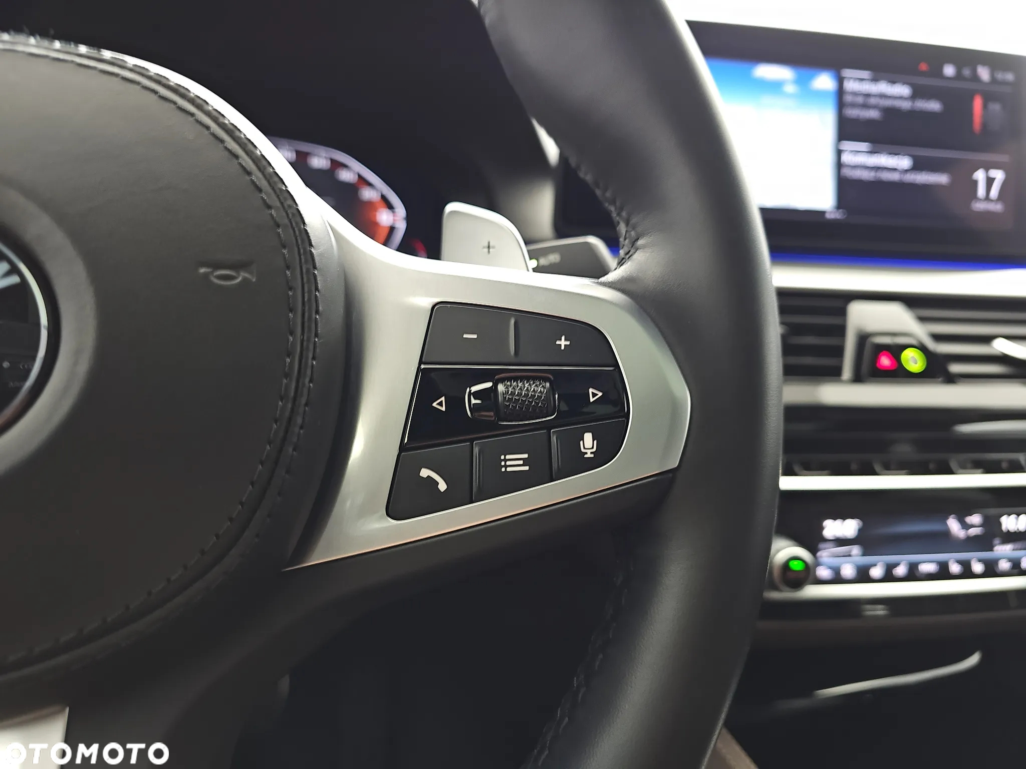 BMW Seria 5 M550i xDrive - 19