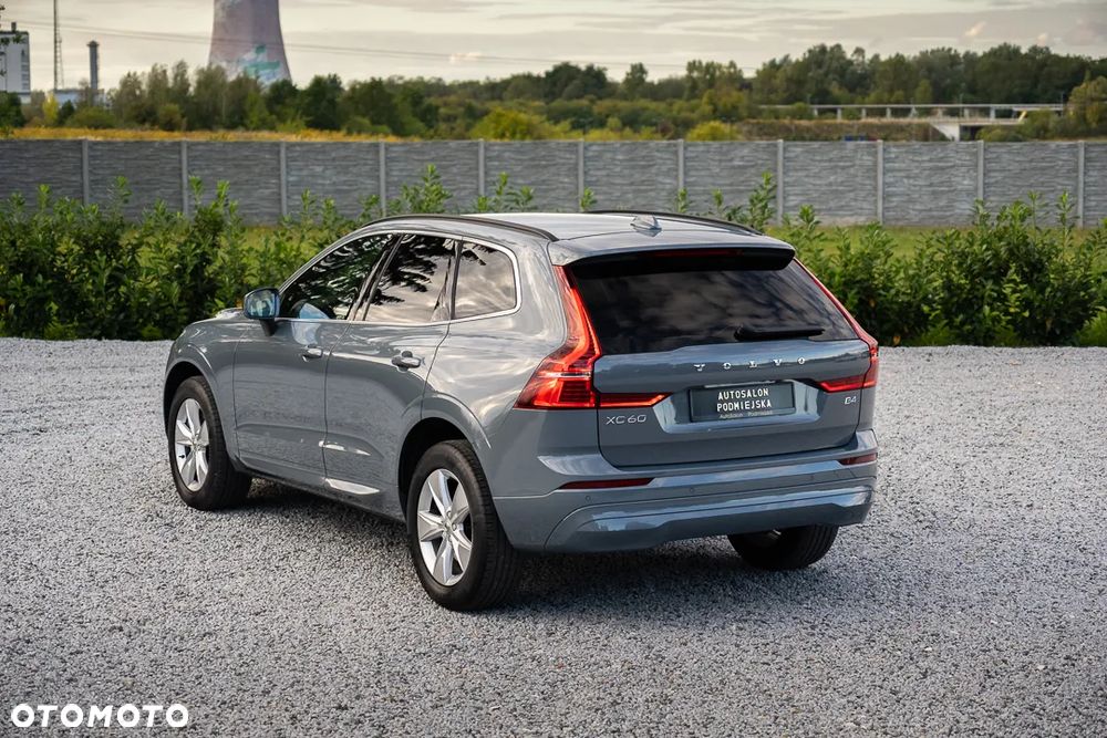 Volvo XC 60 B4 D Geartronic Momentum Pro - 8