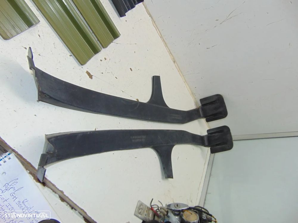 Mercedes W123 touring pousa pés/Resguardos - 5