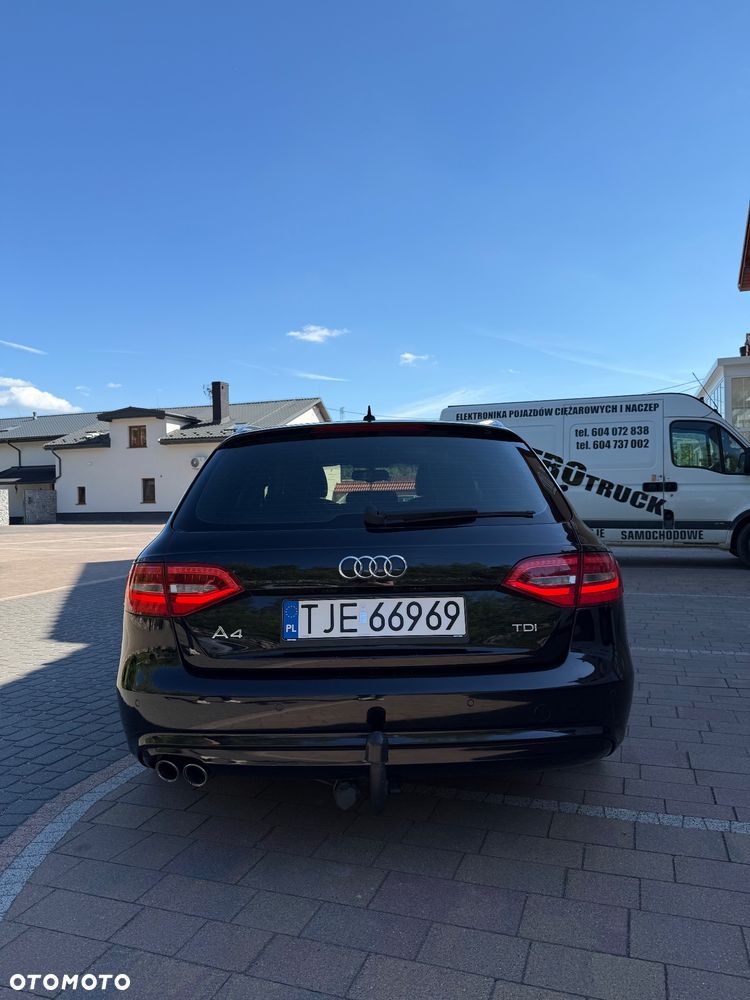 Audi A4 Avant 2.0 TDI DPF S line Sportpaket - 9