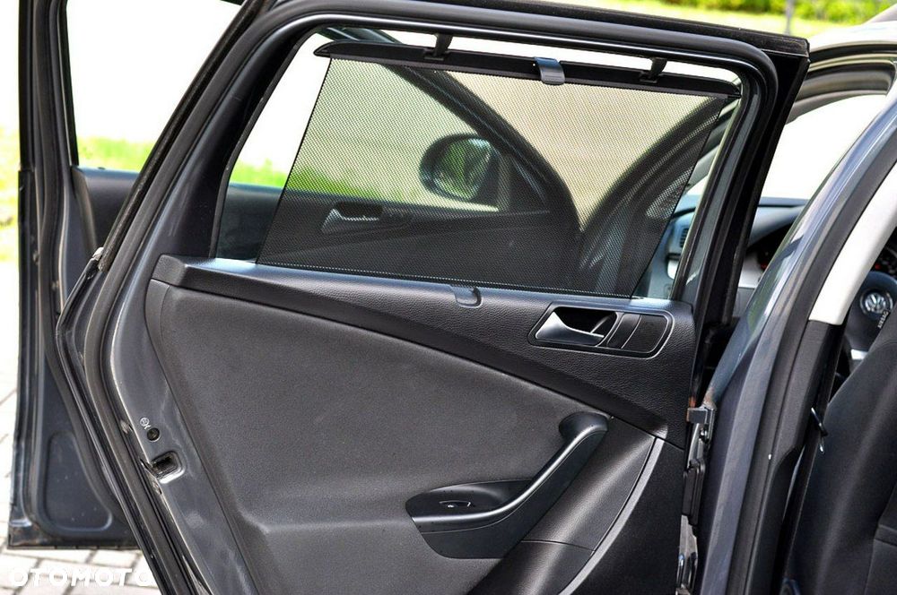 Volkswagen Passat 2.0 TDI Comfortline - 13