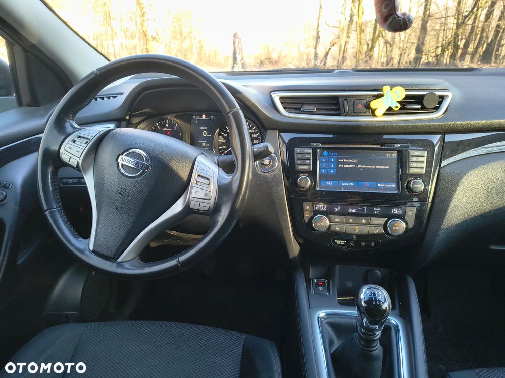 Nissan Qashqai - 2