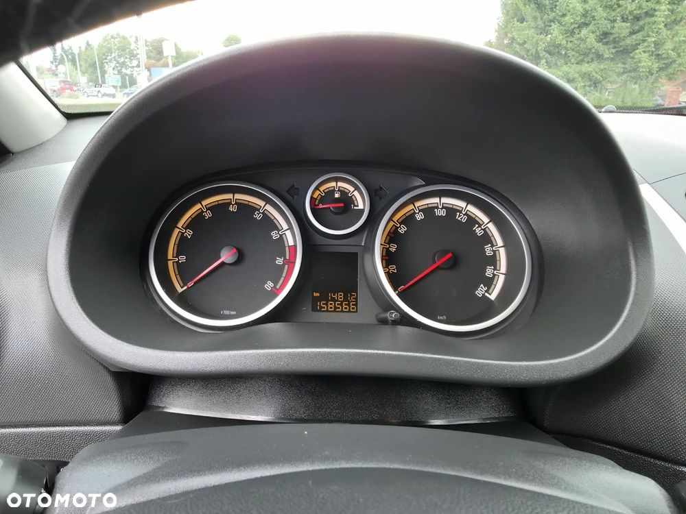 Opel Corsa 1.4 16V 150 Jahre - 15