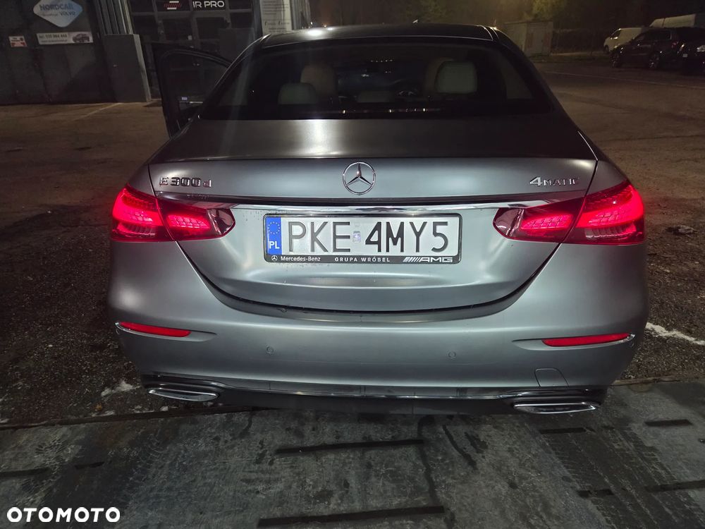 Mercedes-Benz Klasa E 300 d 4-Matic Exclusive - 30