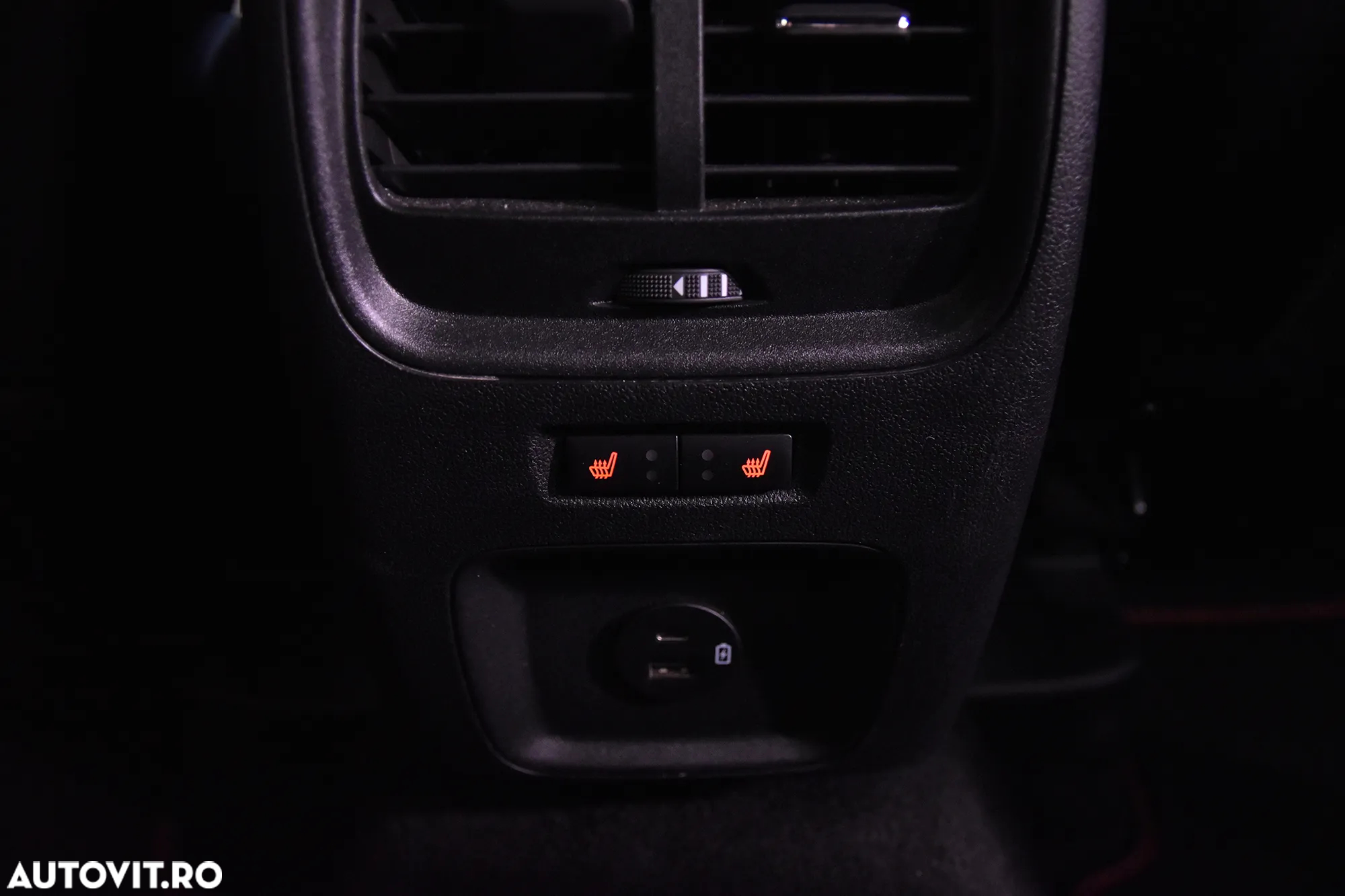Ford Kuga - 22