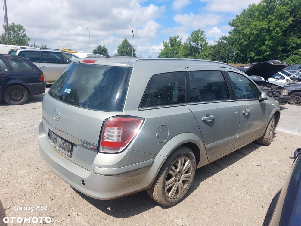 Zderzak OPEL ASTRA H KOMBI 1,9D 07R. maska,drzwi,lampy,klapa.... - 4