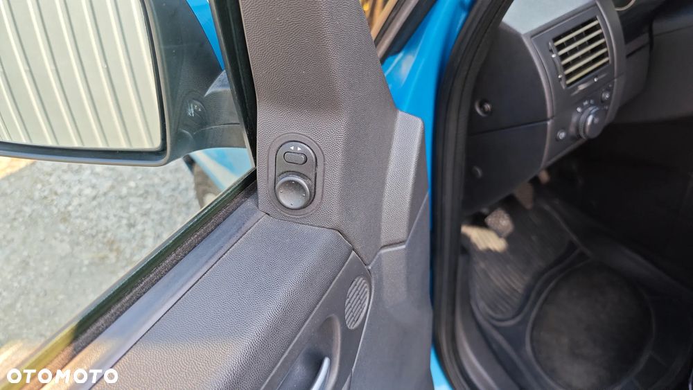 Opel Meriva 1.6 Cosmo - 17