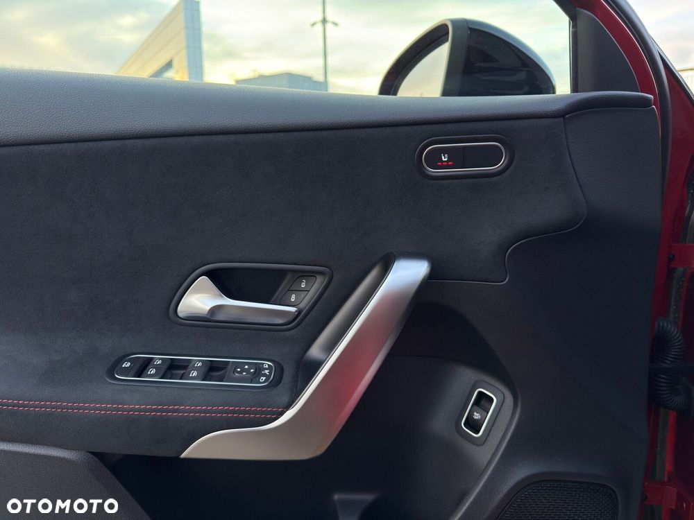 Mercedes-Benz Klasa A 200 AMG Line 7G-DCT - 14