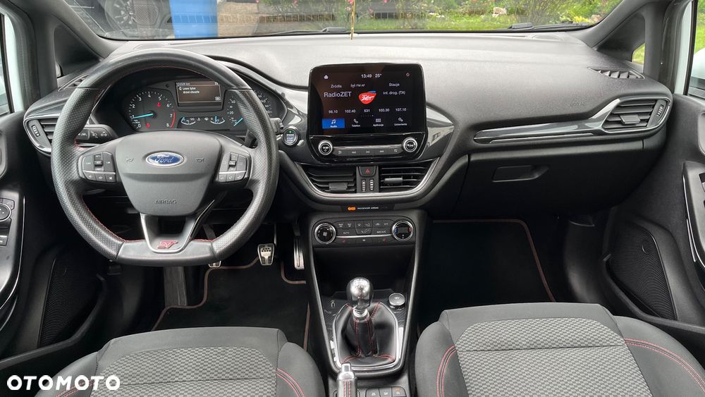 Ford Fiesta 1.0 EcoBoost Hybrid S&S ST-LINE - 25