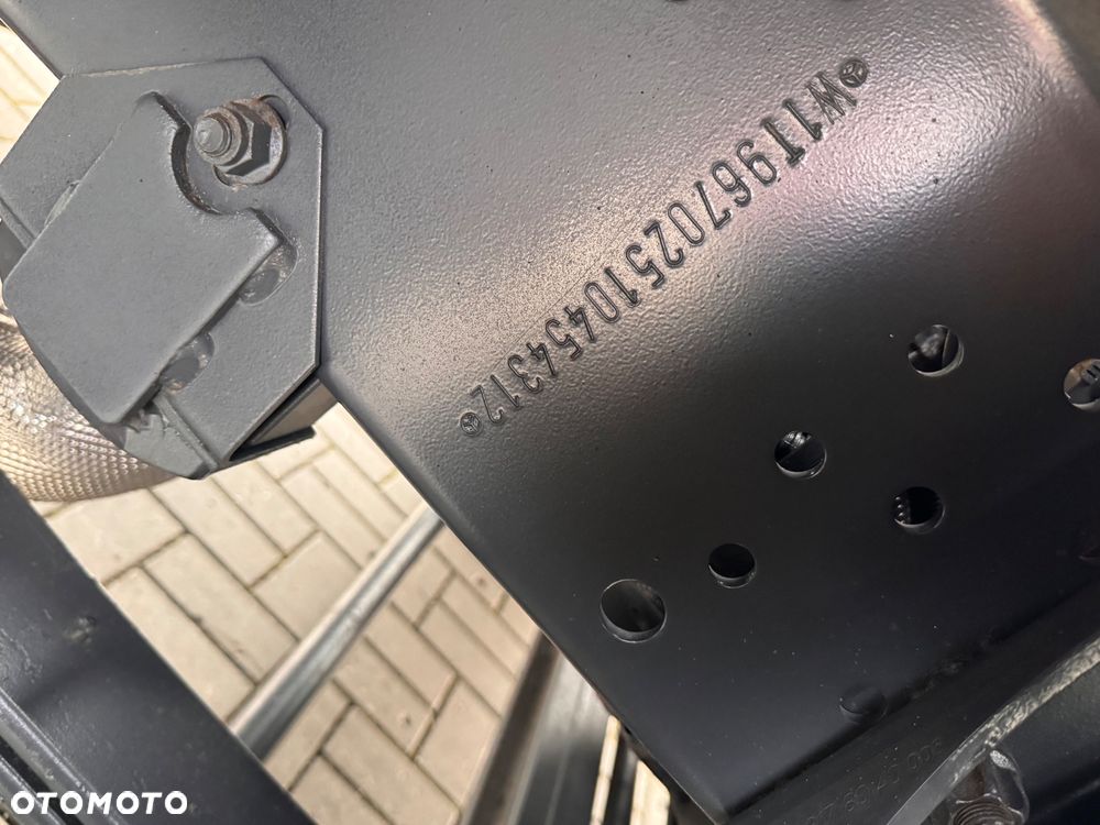 Mercedes-Benz ATEGO - 32