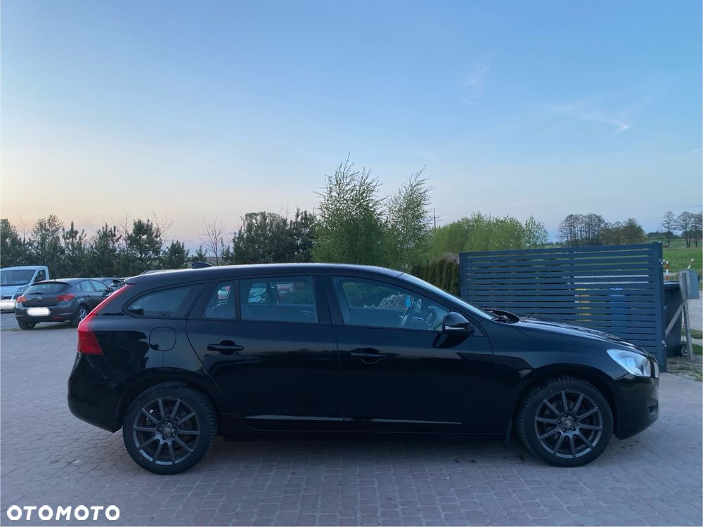 Volvo V60 D2 Edition - 24
