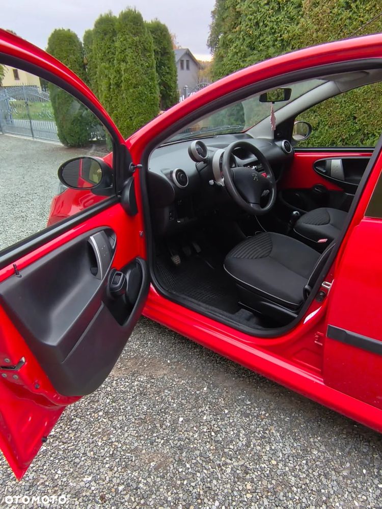 Peugeot 107 - 12