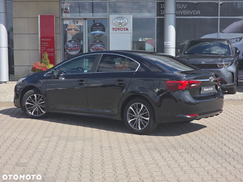 Toyota Avensis 1.8 Premium MS - 3