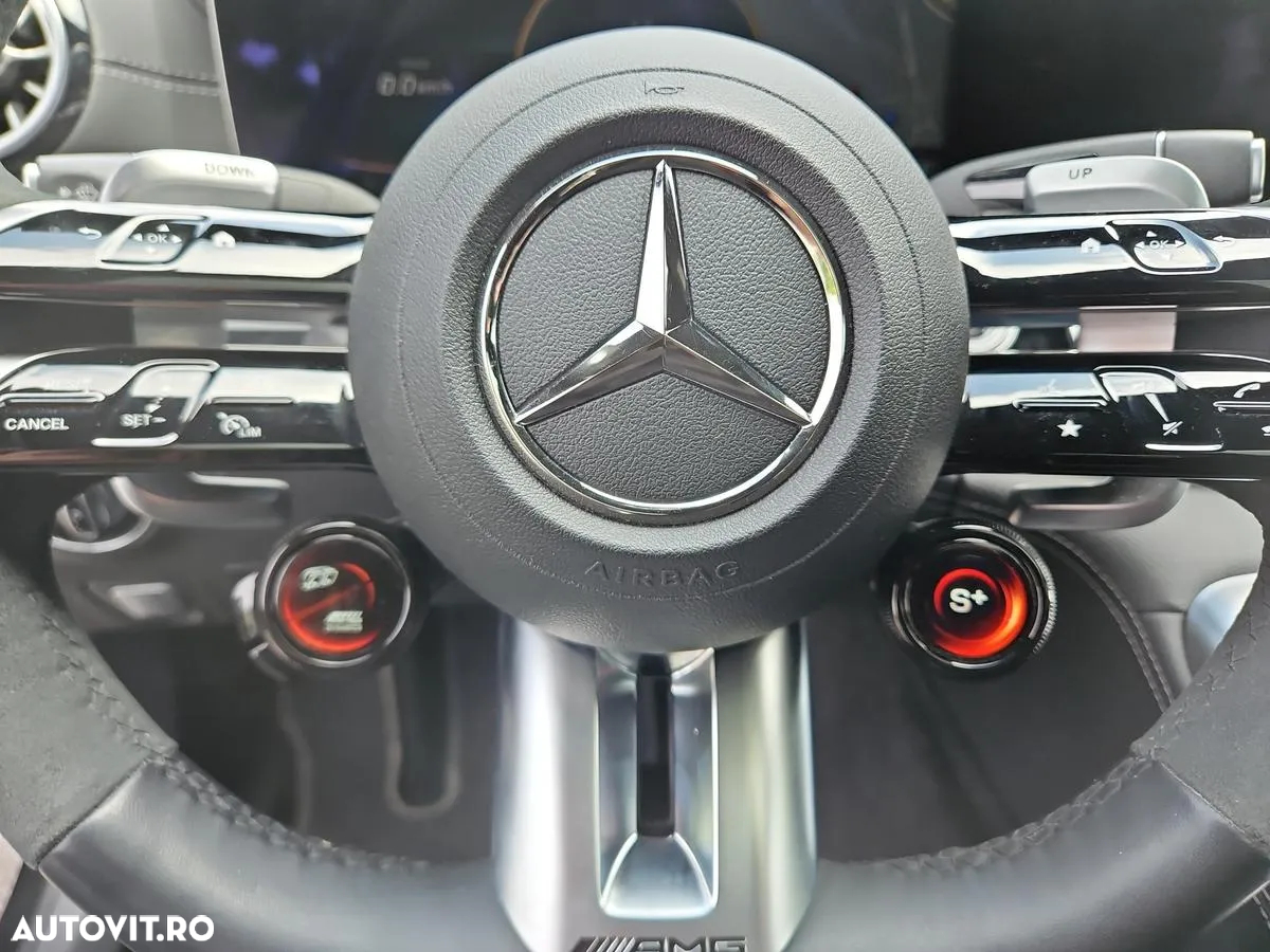 Mercedes-Benz AMG GT 63 4MATIC+ Coupe - 24