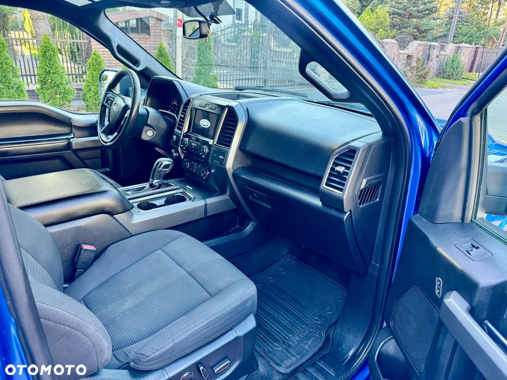 Ford F150 - 8