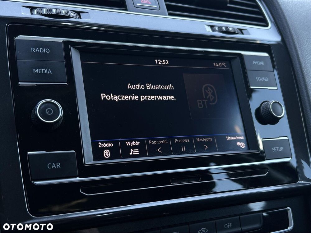 Volkswagen Golf 1.4 TSI BMT Comfortline - 23