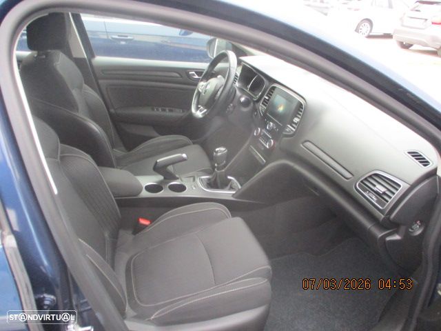 Renault Mégane Sport Tourer ENERGY dCi 110 BUSINESS - 10