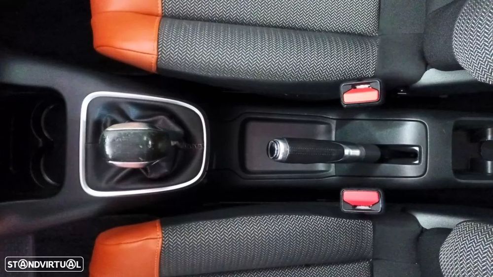 Citroën C3 1.2 PureTech Shine - 46