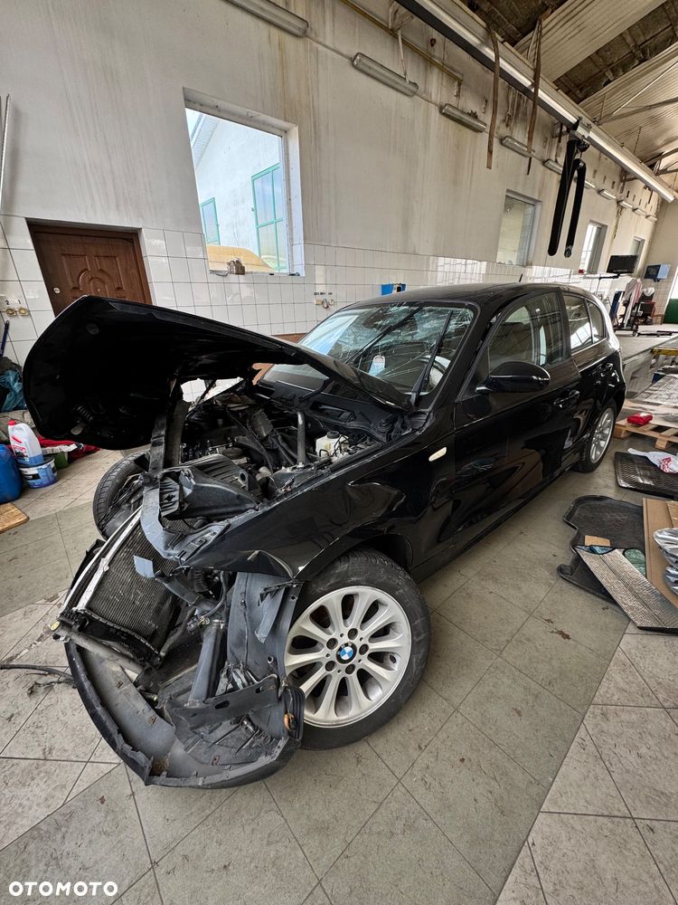 BMW Seria 1 - 1