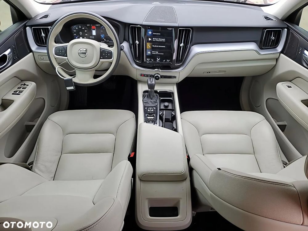 Volvo XC 60 - 7