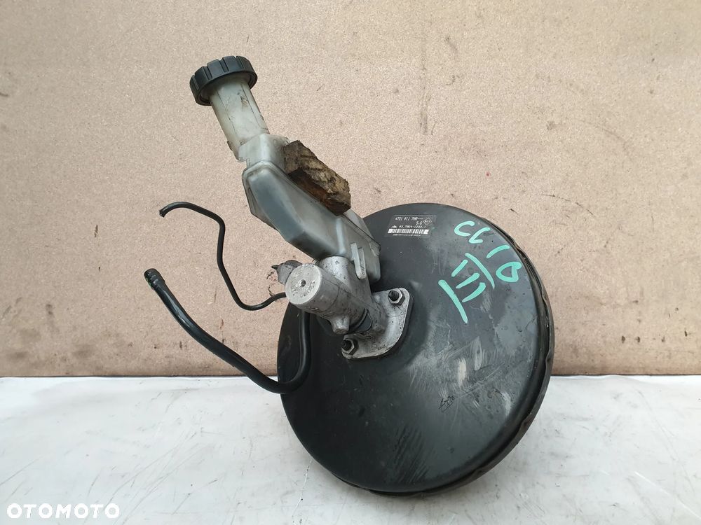 Renault Clio III Serwo Hamulcowe 472101170R - 1